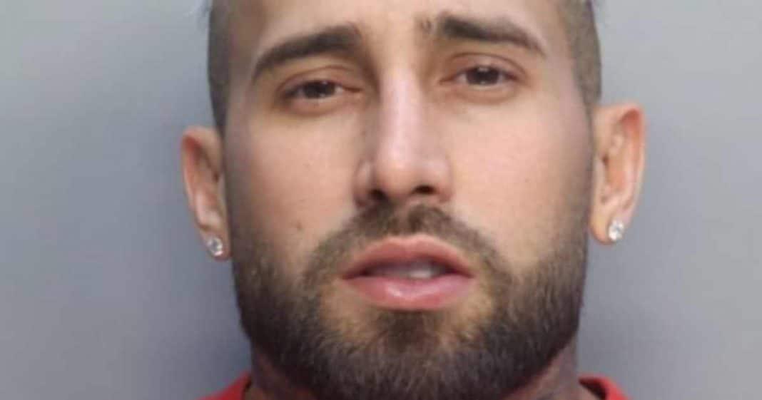 Caimanes, calor y comida podrida: Migrantes describen un infierno en 'Alligator Alcatraz'