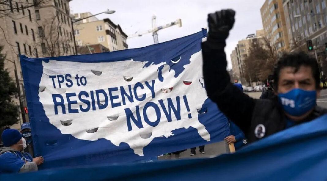 El nuevo panorama para los salvadoreños con TPS en EE UU tras decisión de Trump
