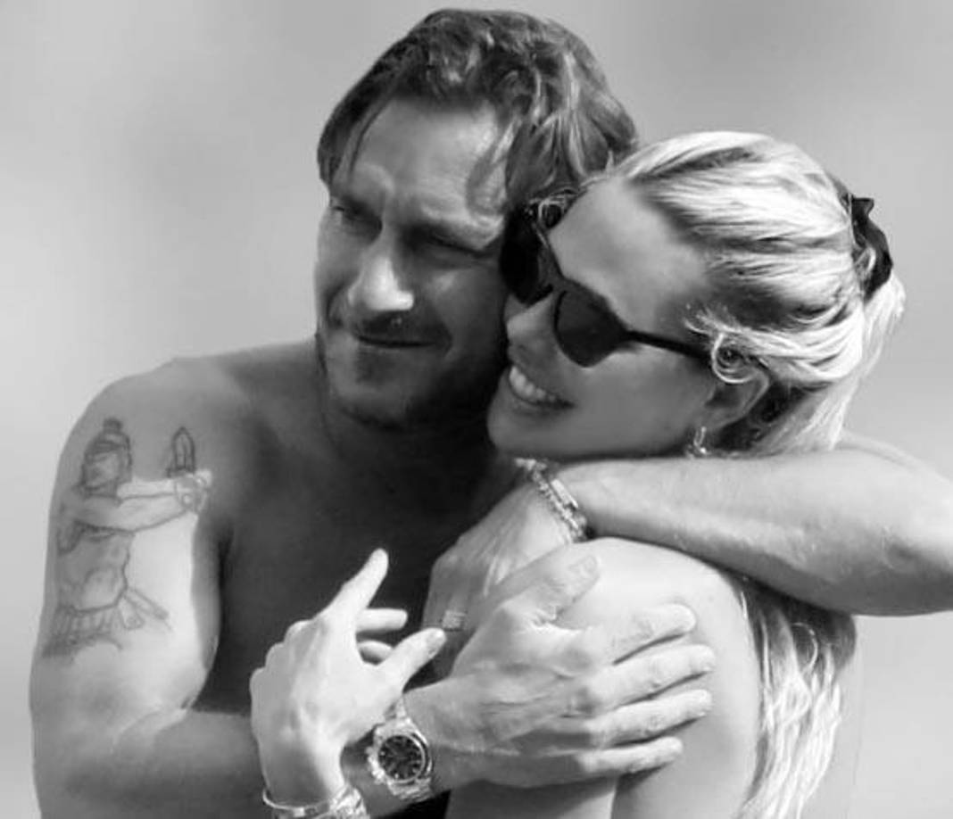 Finalmente, el ex jugador lamentó que este episodio tenga que pasar a manos legales: “Me temo que con Ilary acabará en los tribunales. Todavía espero que podamos llegar a un acuerdo “.