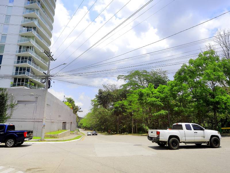 Este tramo iba a ser ampliado para poder reducir el impacto vial en esta zona generado por las construcciones verticales. Cabe señalar que la alcaldía debe apegarse a un plan de desarrollo.