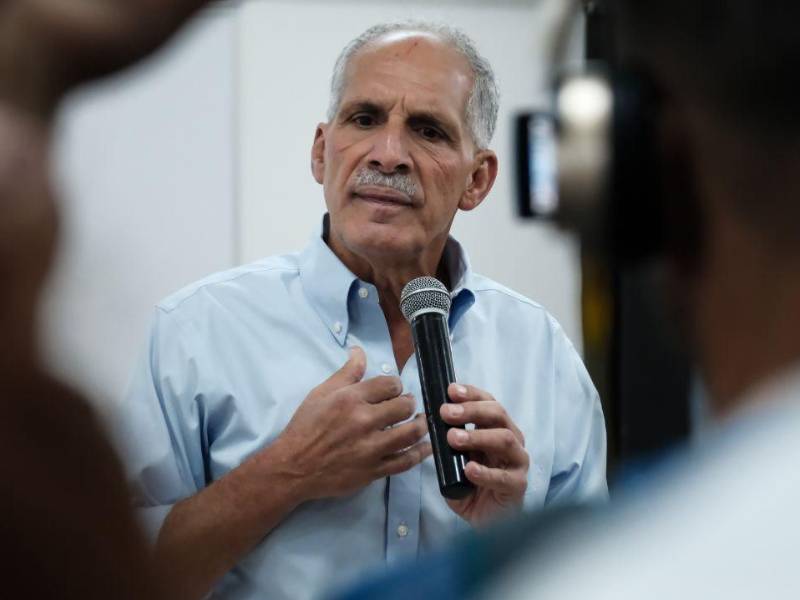 Nasry Asfura durante un acto de campaña.