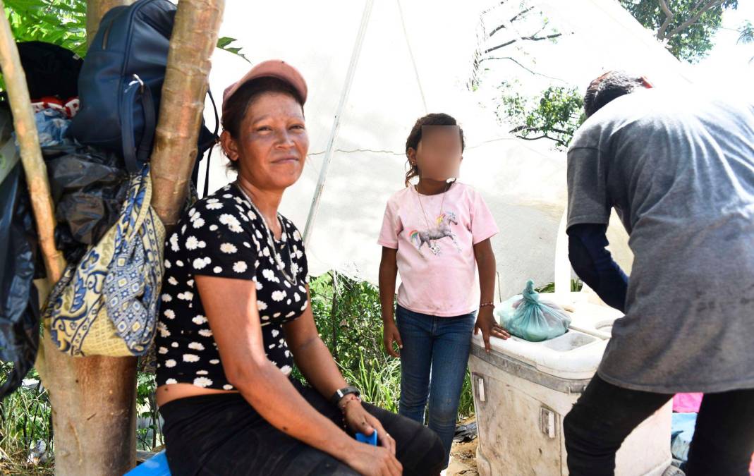Familias hondureñas construyen su vida entre los desechos