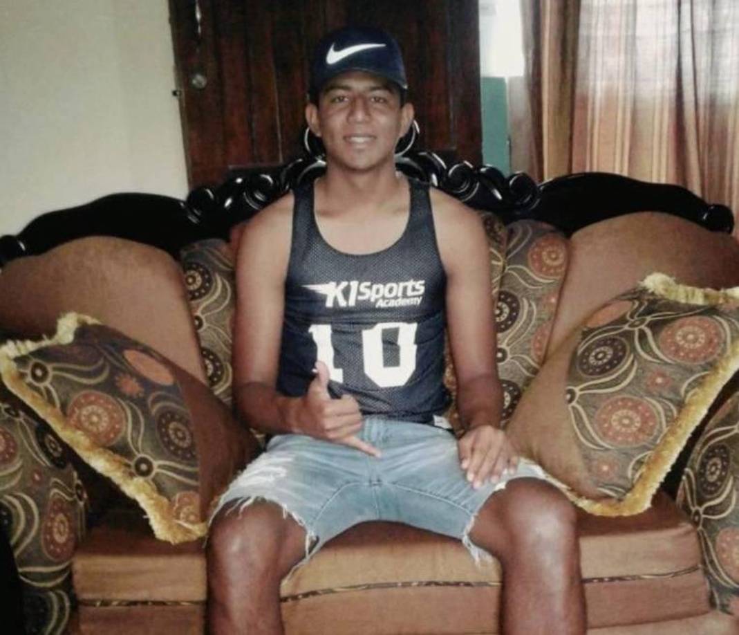 Como parte de las pesquisas, las autoridades están revisando cámaras de seguridad cercanas al lugar y los registros telefónicos del joven, con el objetivo de esclarecer las circunstancias de su fallecimiento.