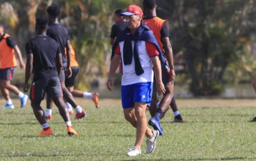 En el próximo mes de junio, varios futbolistas del Olimpia quedarán libres ya que finalizan su contrato con el cuadro olimpista. El club que dirige Pedro Troglio estudia la renovación de algunos, mientras que otro sector se estaría marchando.