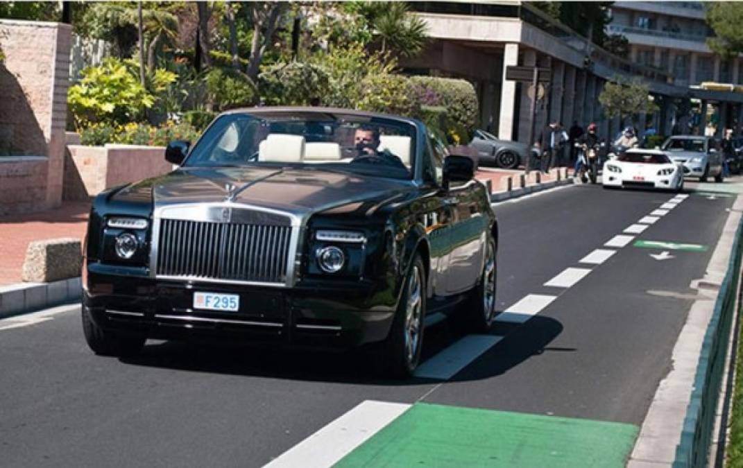 Rolls Royce Phantom Drophead Coupe – 367.500 euros.