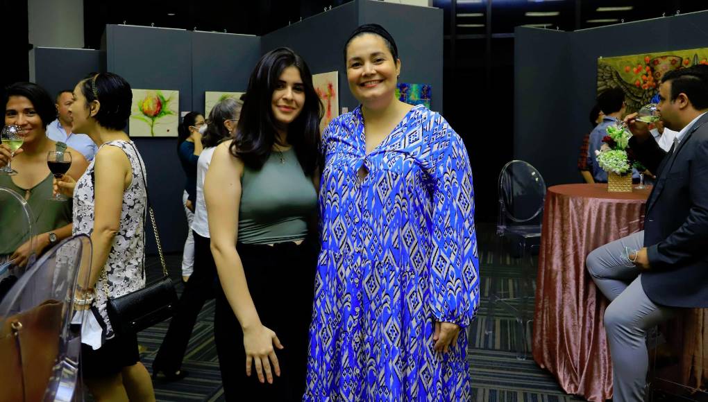 Vilma Larach y Nidia Bonilla