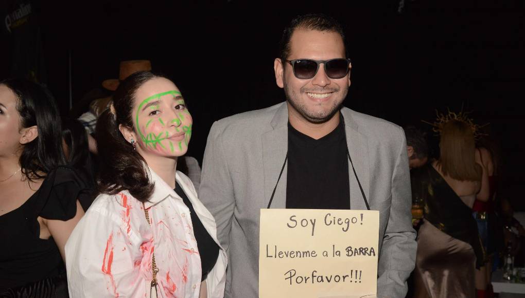 Mónica Canales y Carlos Alfonso Flores