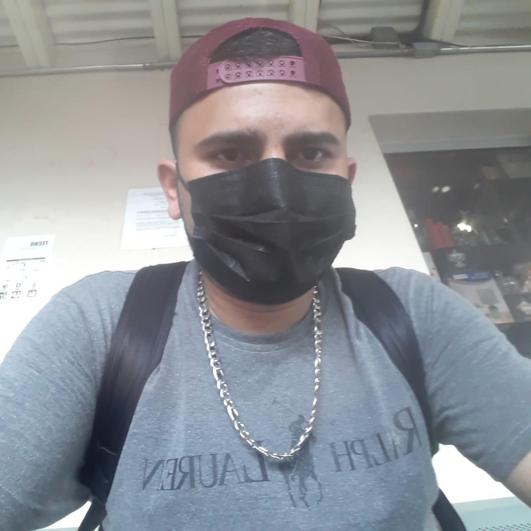 Así era Jonathan Reyes, el conductor de rapidito que murió en el sector de Cofradía