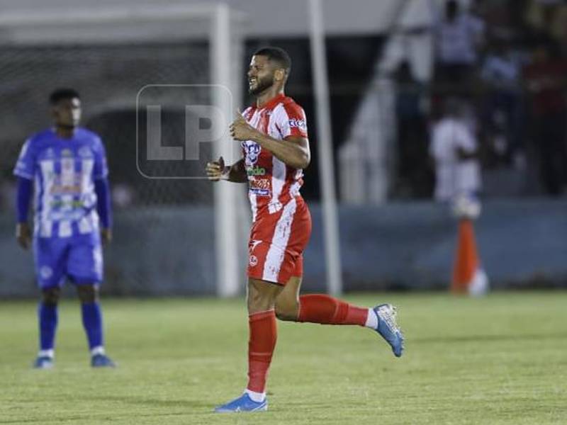 Patryck y su felicidad tras anotar su primera diana con el Vida.