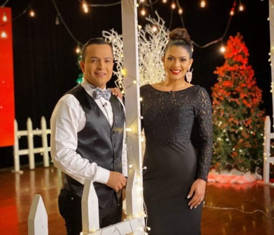Loren Mercadal de las mejores vestidas de la temporada de cenas o fiestas navideñas.