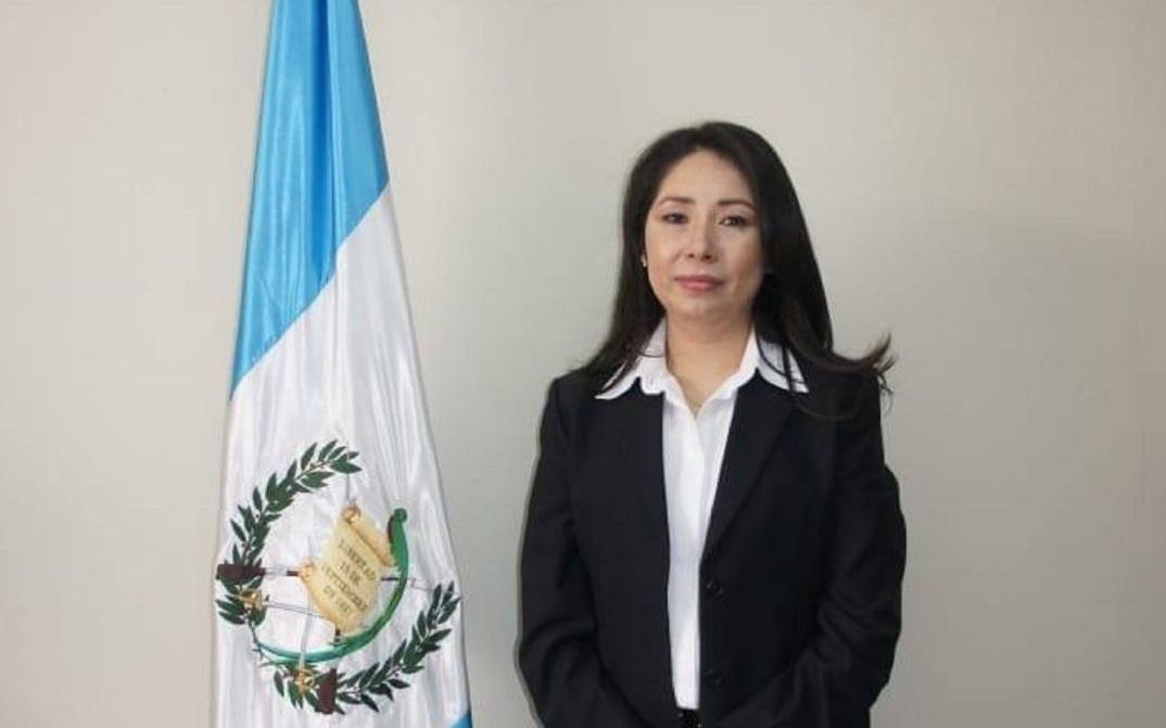 Jueza que investigó corrupción en Guatemala renuncia a su cargo por “presiones” y “amenazas”