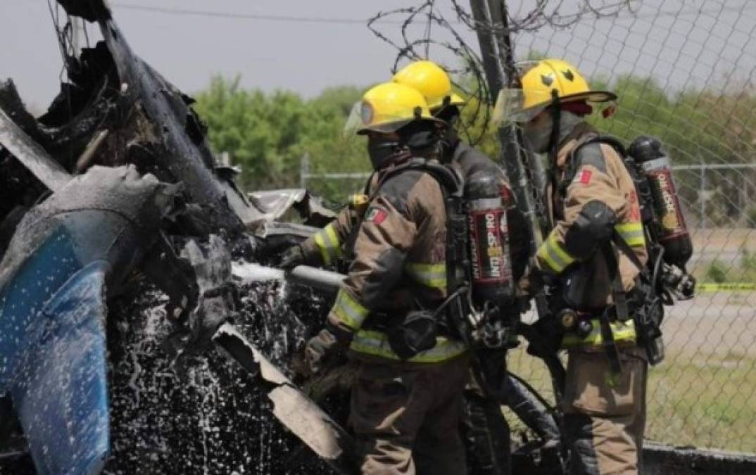 Protección Civil informó sobre la muerte de cinco pasajeros y el piloto de la nave quien fue identificado como el capitán Armando González.