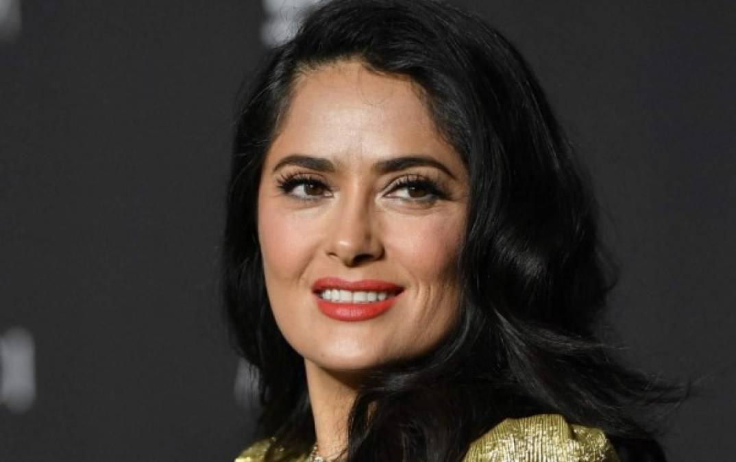 Salma Hayeck<br/><br/>actriz mexicana está en las primeras conversaciones para formar parte del elenco de The Eternals, según informó The Hollywood Reporter.<br/><br/>El fichaje de Hayek, de 52 años, podría pasar a la historia como la primer mexicana en participar en las más de 20 películas que conforman la nueva era cinematográfica de historias de superhéroes que inició en 2008 con 'Iron man', protagonizada por Robert Downey Jr.