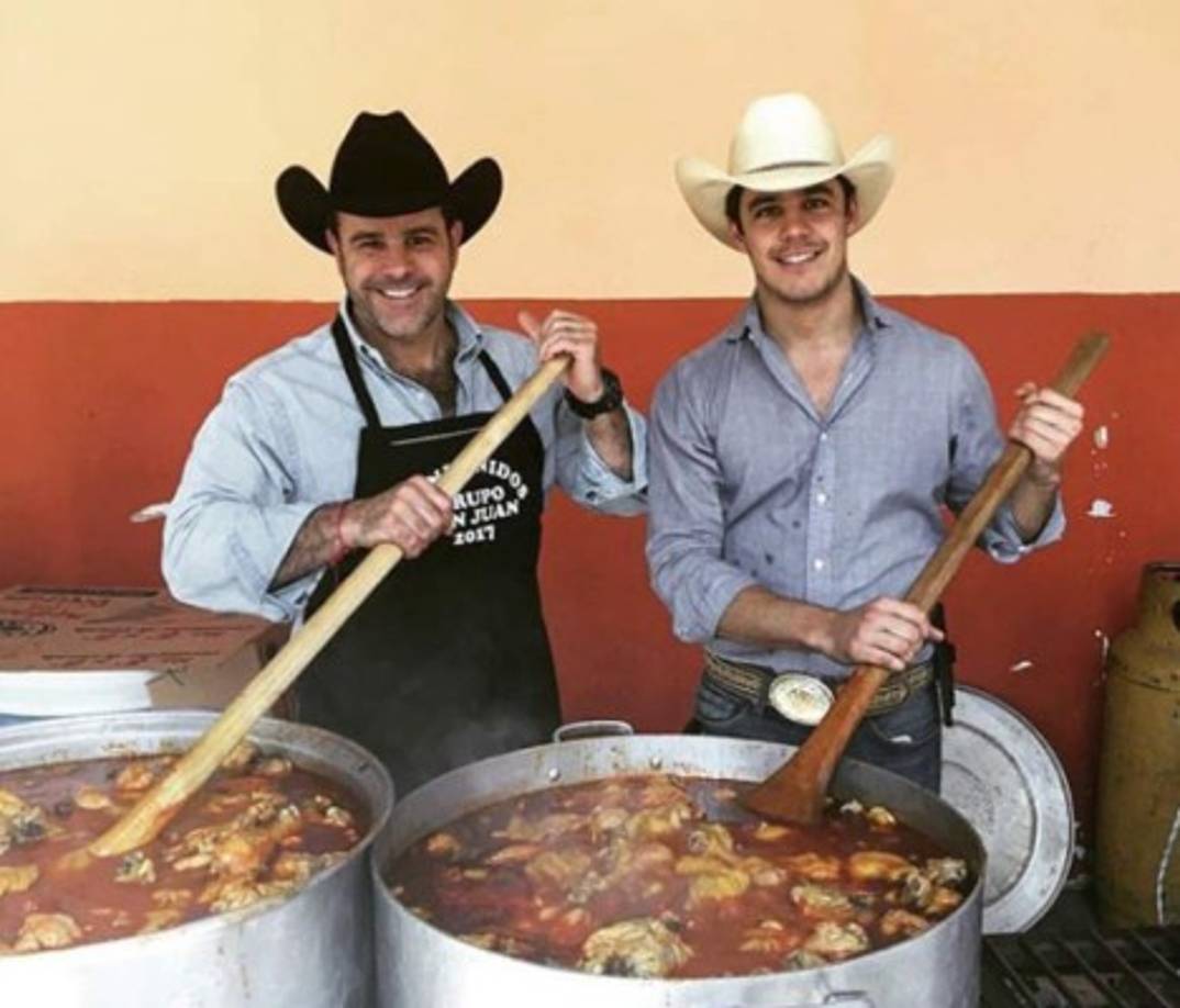Eduardo estudió mercadotecnia y es un aficionado al motocross. Descartó en entrevistas recientes dedicarse a la actuación, aunque confesó que le gusta cantar, igual que a sus famosos padres.
