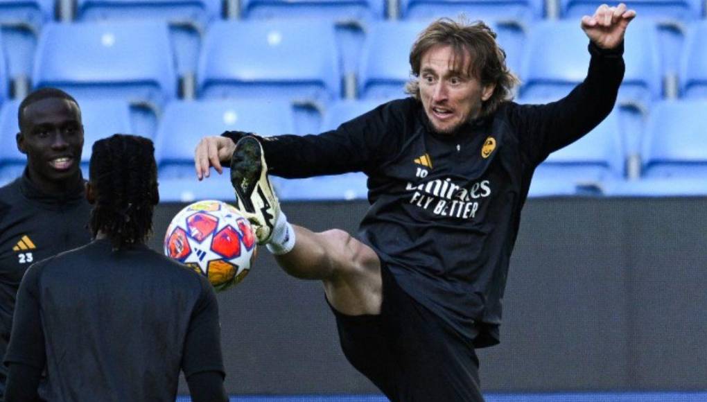 Otro que al parecer se irá del Real Madrid es el volante croata Luka Modric. Al parecer el centrocampista cuenta con ofertas de Arabia Saudita.
