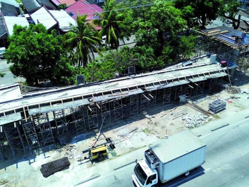 El problema del cableado, la contaminación y el peligro ha sido desde años atrás y nadie ha podido controlarlo.