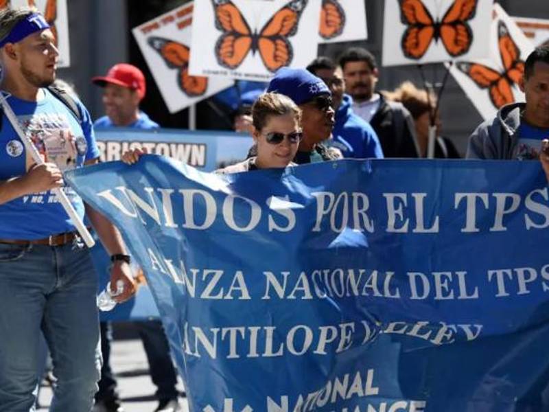 Trump dijo que si es reelegido intentará nuevamente poner fin al TPS.