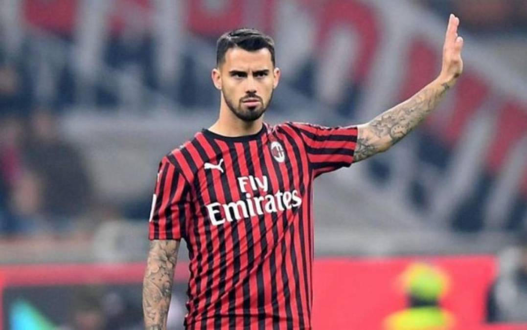 <br/>Suso: Según La Gazzetta dello Sport, Suso y los dirigentes del Milan mantuviero ayer una reunión para buscar una salida al internacional español. Se plantearía reducir el precio del futbolista, de los 40 millones de su cláusula de rescisión a 25 o 30.