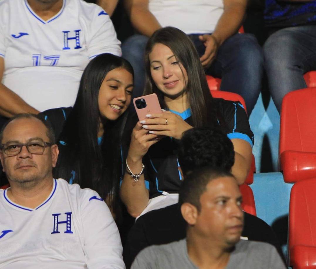 Annie Córdova no se pierde los partidos del seleccionado hondureño.