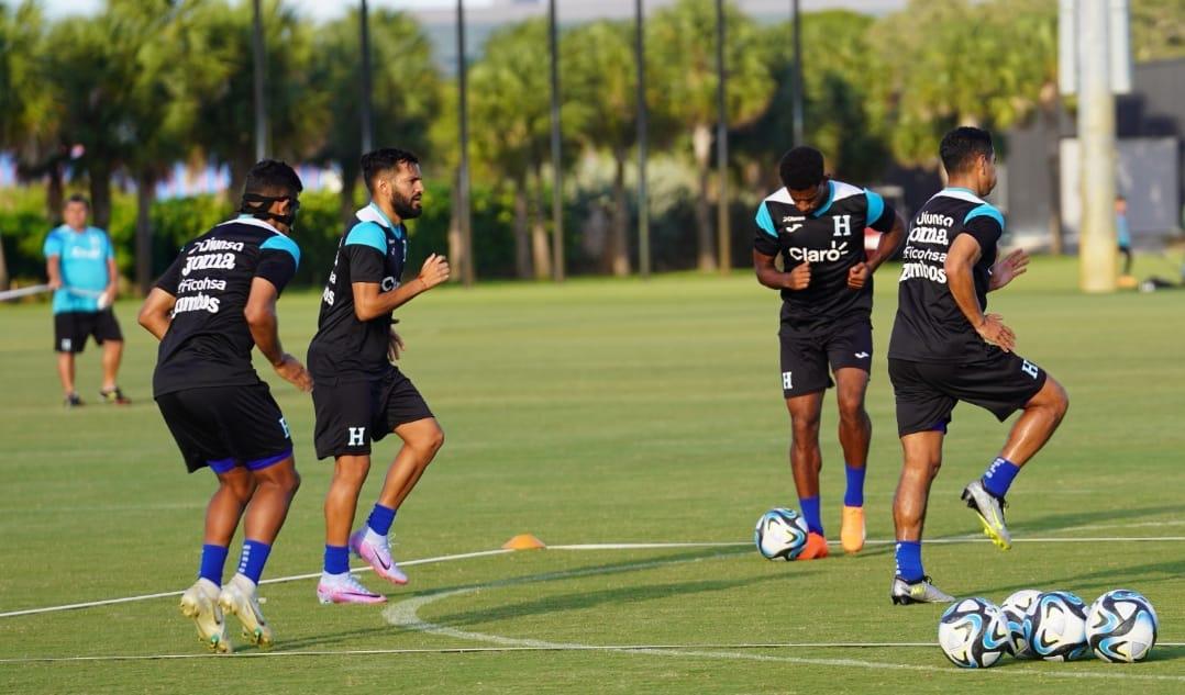 25 futbolistas fueron los que viajaron a Kingston para enfrentarse a Jamaica.