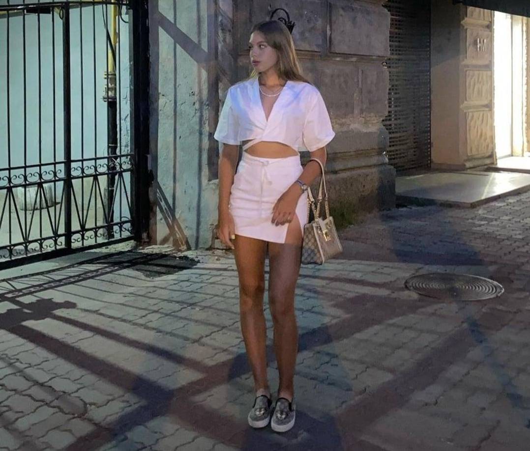  Ivanna cuenta con apenas 15 años de edad. 