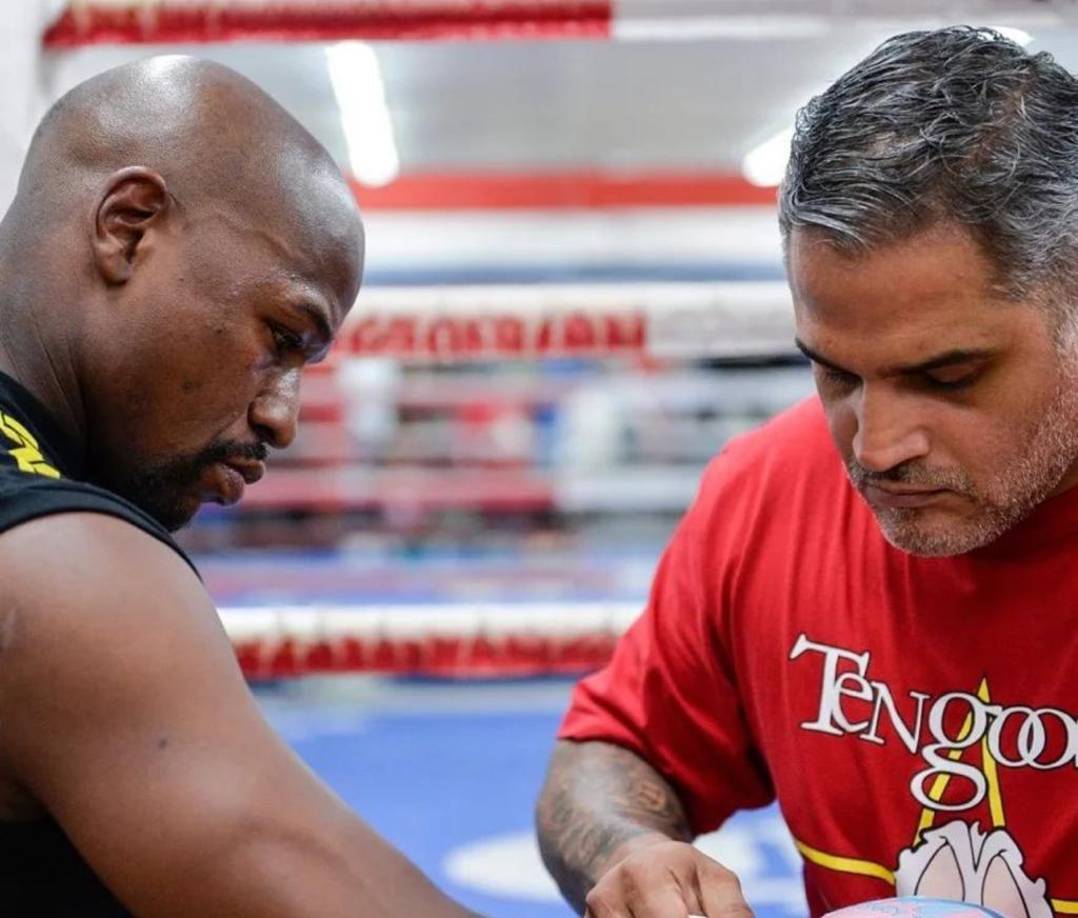 Una de las mayores experiencias para el hondureño <b>fue haber podido entrenar al que es considerado como uno de los mejores boxeadores en la historia, Floyd Mayweather.</b>