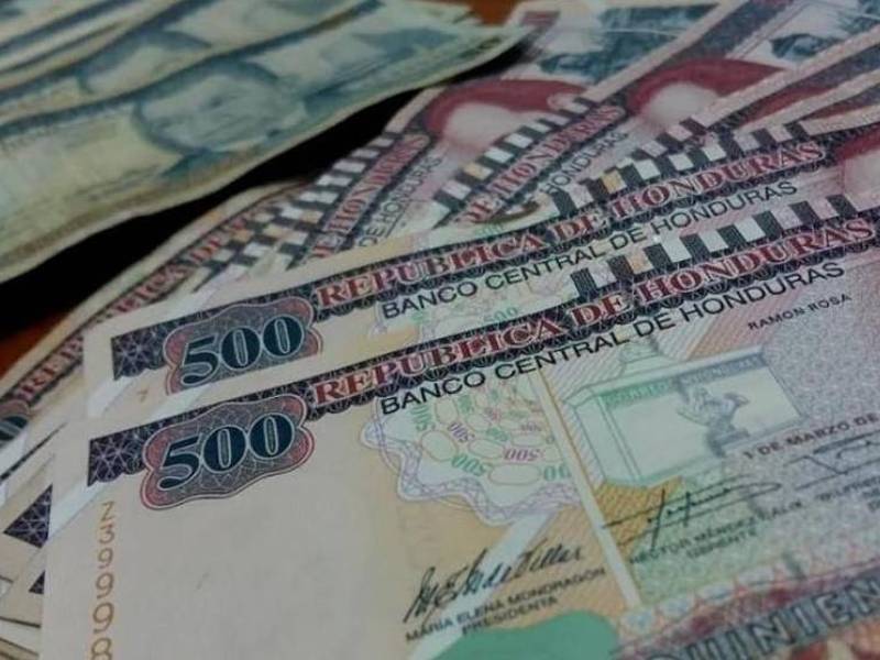 Empleados de salud y otras dependencias reclaman pago de salarios. Imagen de archivo.