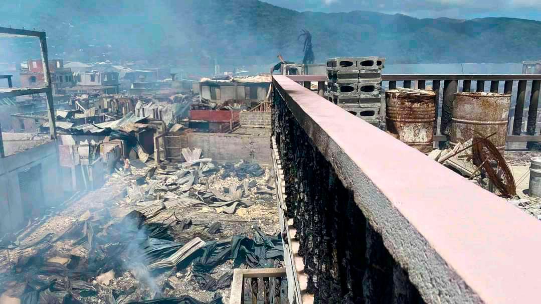 El turismo en Guanaja sigue activo a pesar del incendio