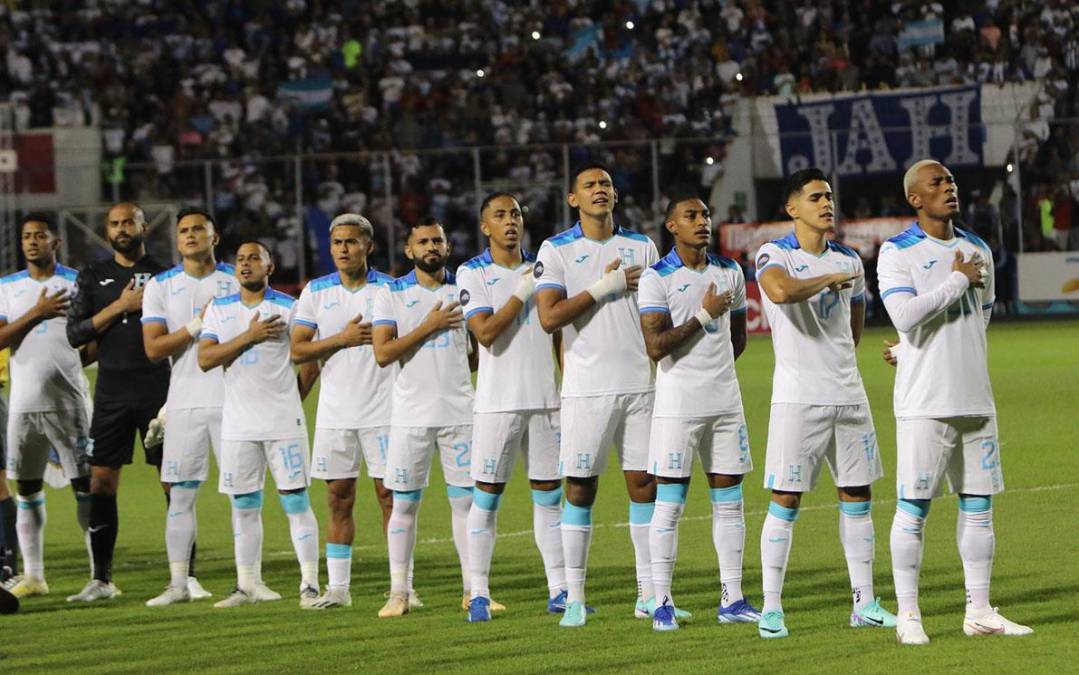 Honduras tendrá cinco bajas para el duelo de repechaje ante Costa Rica en donde el ganador avanzará a la Copa América. Con las ausencias, se abre el espacio para nuevos jugadores y a continuación te presentamos las alternativas.