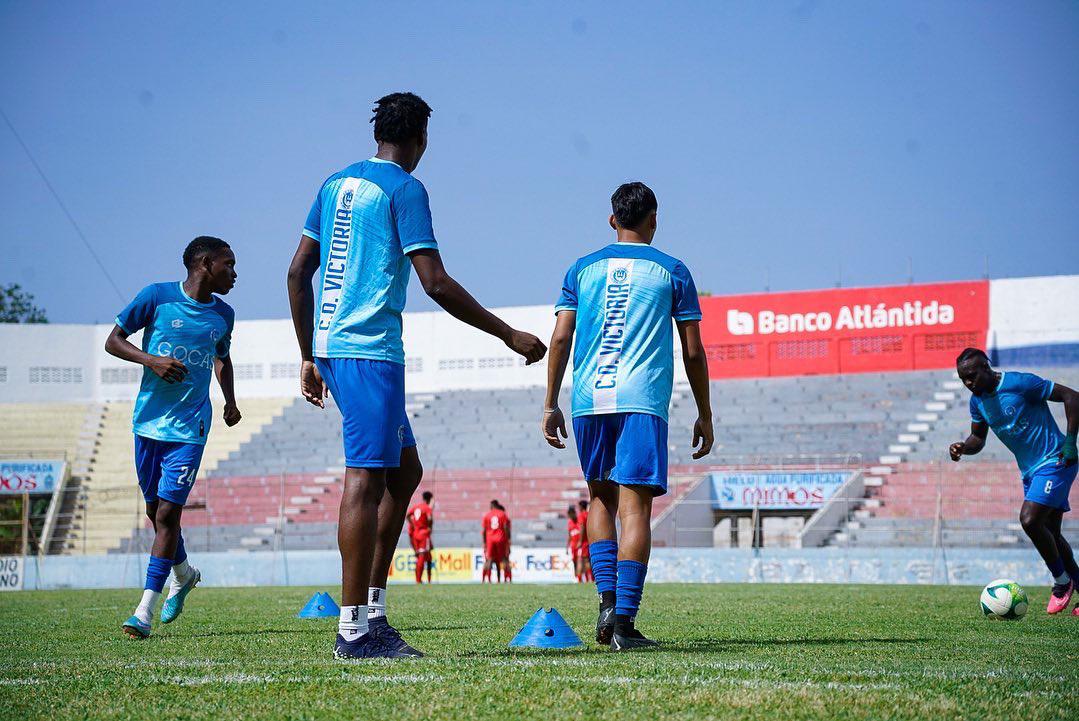 Victoria firma a portero procedente de Marathón y confirma otro fichaje