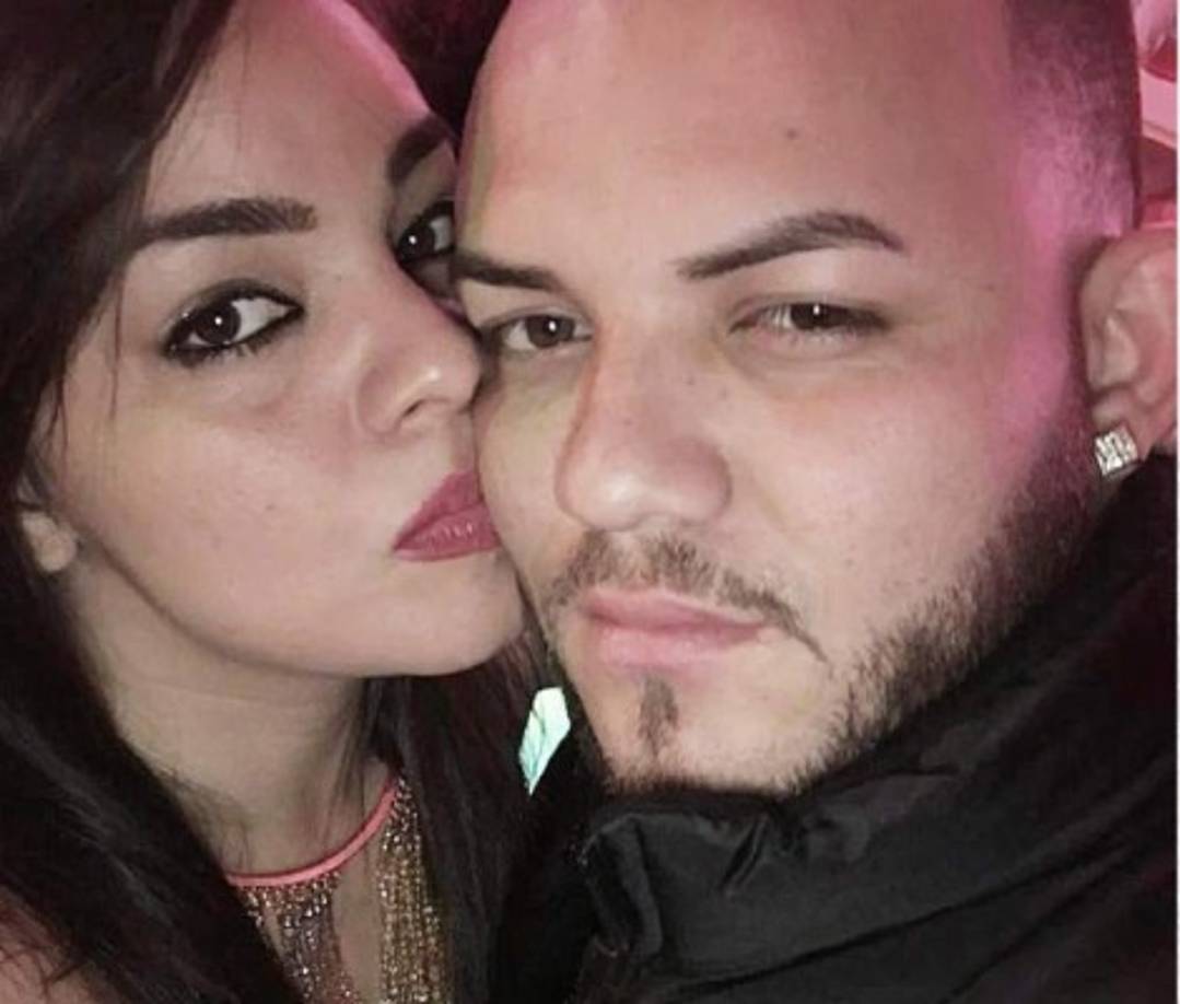 Las autoridades estadounidenses iniciaron ayer la búsqueda del cuerpo de la joven de origen hondureño, Karen Ramírez, reportada como desaparecida en la ciudad de Houston, Texas, el pasado 24 de marzo. La policía de EUA acusó de asesinato al novio de la joven, identificado como Miguel Ángel Bueso, luego de que encontraran el vehículo de Ramírez abandonado en un sector industrial con rastros de sangre en el asiento del conductor, pasajero y en la cajuela.