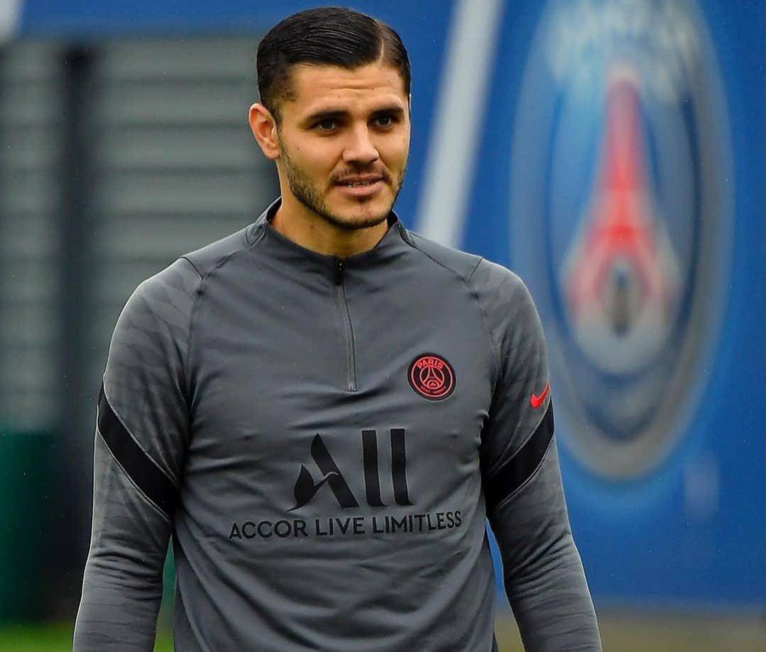 Mauro Icardi: Pese a permanecer solo en la banca, el delantero argentino señaló que continuará en el París Saint Germain: “Tengo dos años más de contrato. He decidido quedarme”, indicó.