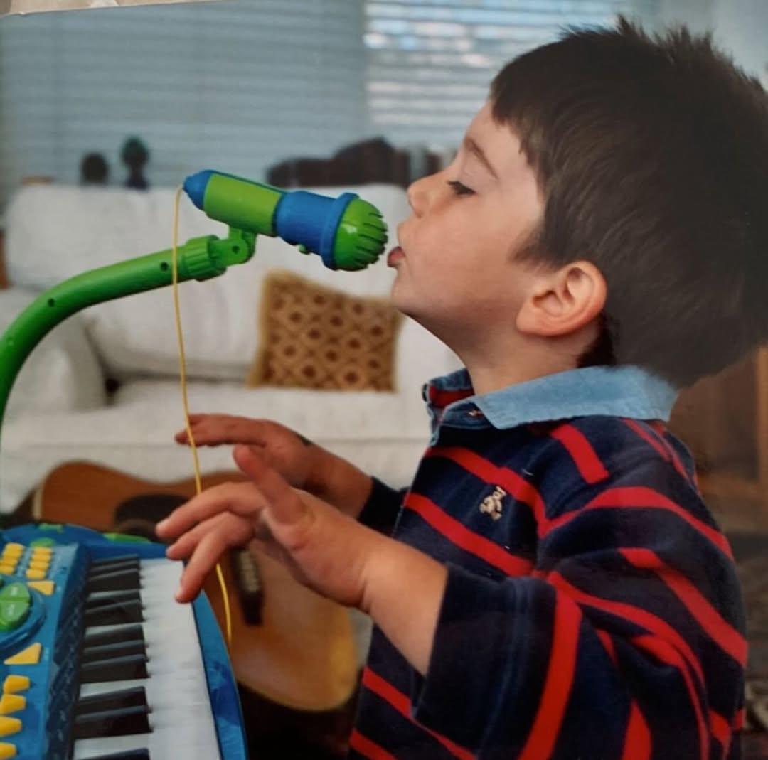 ¿Quién es Milo Manheim? El nuevo Flynn Rider del Live Action de Enredados