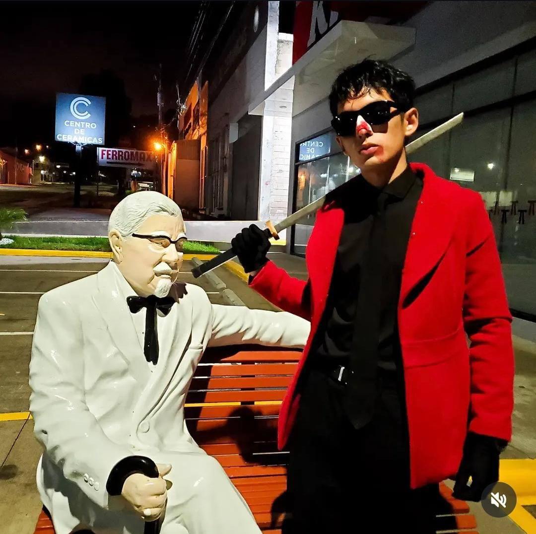 Así presumía su vandalismo joven que fue entregado por su papá a un juez de Copán (fotos)