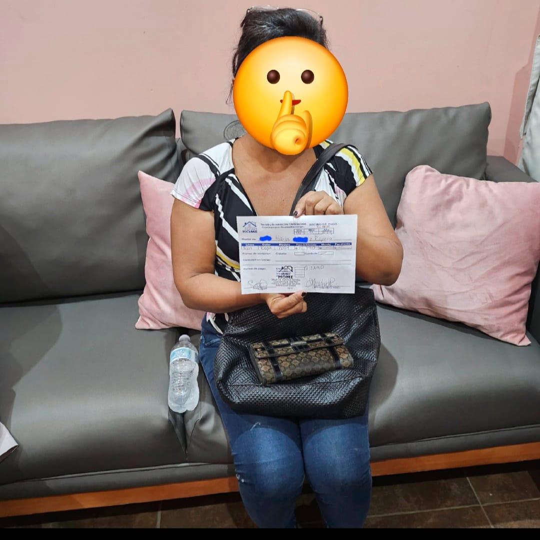 Mujer gana moto en sorteo de motel, pero dice que no sabe cómo participó