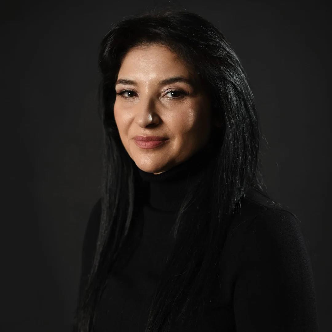 Así es Diella, la primera 'ministra virtual' del mundo