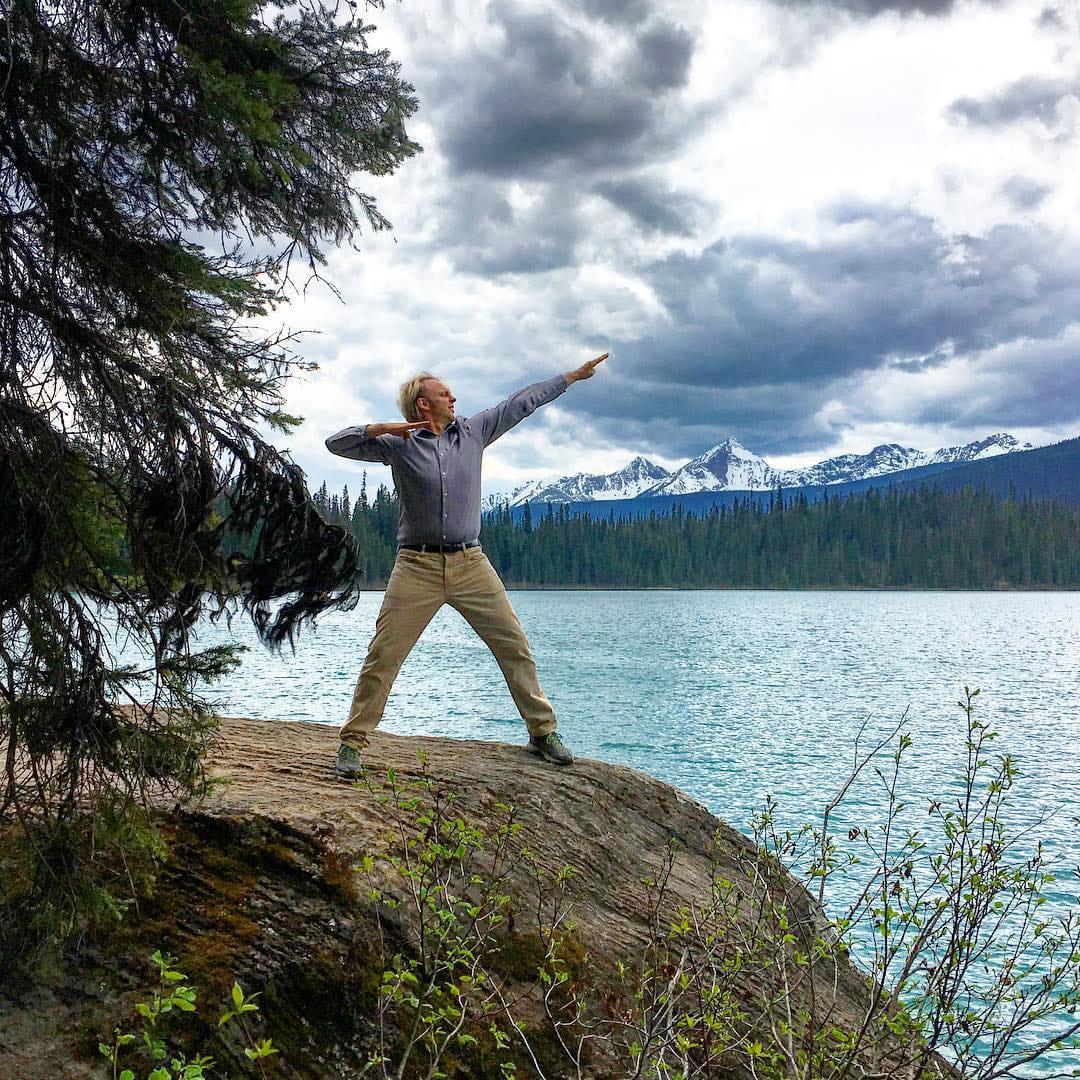 Muere David Wilcock, divulgador de teorías paranormales