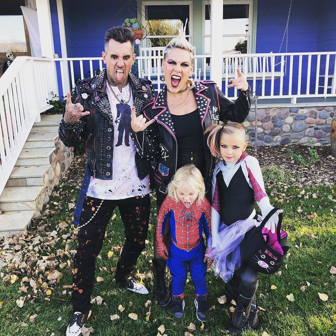 Pink niega rumores de divorcio con Carey Hart