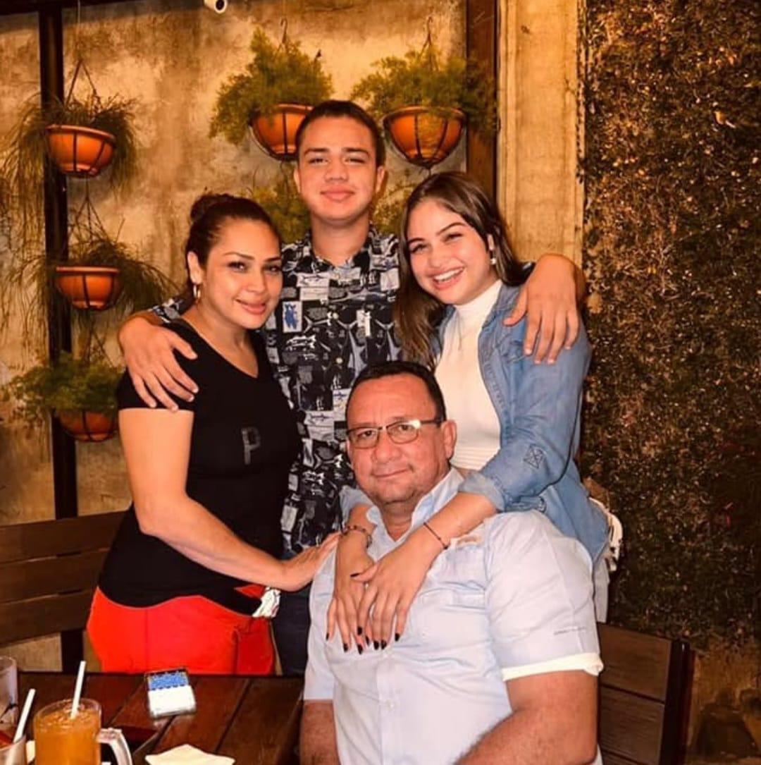 Madre de Salma Flores sale en su defensa: El problema es la inmadurez