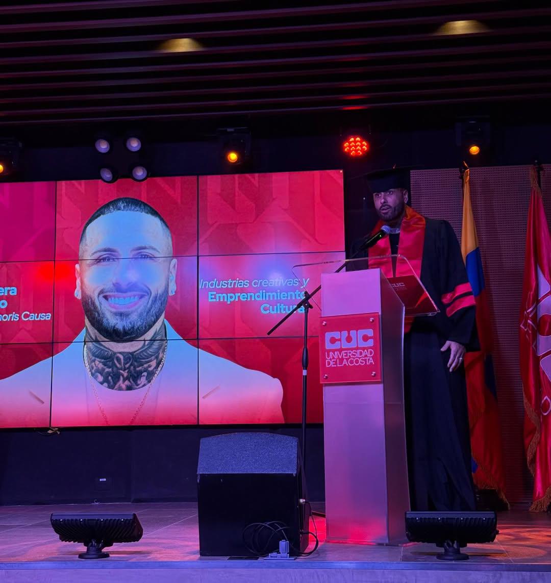 El reguetonero Nicky Jam recibe título de doctorado honorífico en Colombia
