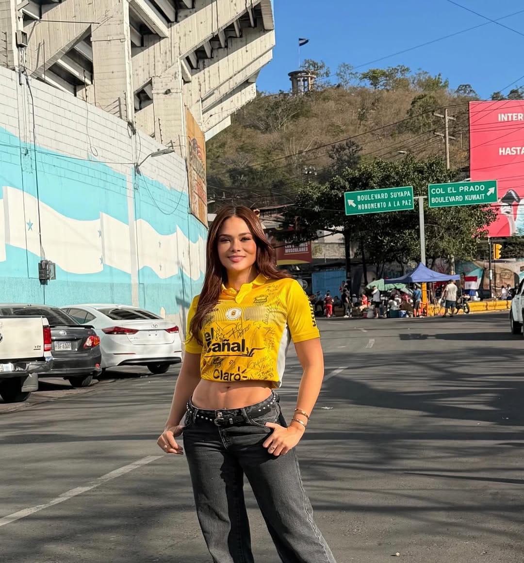 De Honduras al Mundial 2026: Sirey Morán firma con Telemundo