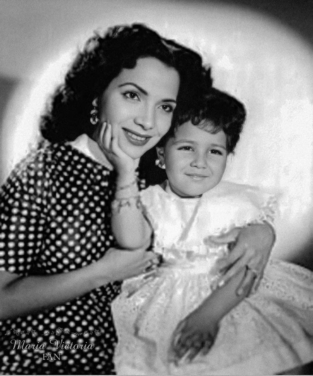 Reaparece María Victoria para cantarle a la Vírgen de Guadalupe