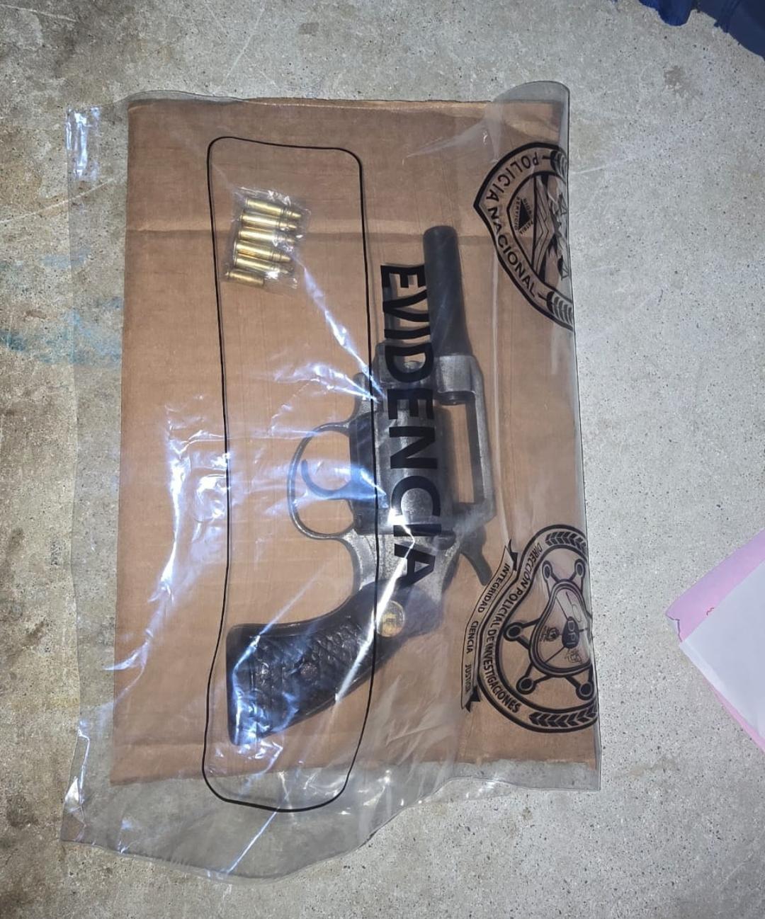 Policía: niño de 4 años se disparó accidentalmente