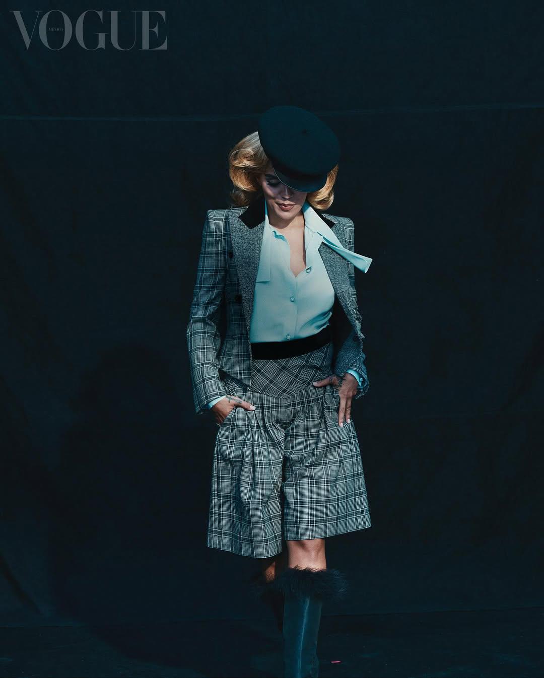 Karol G en la portada de Vogue México y Latinoamérica: Una versión de mí que vive en otro tiempo