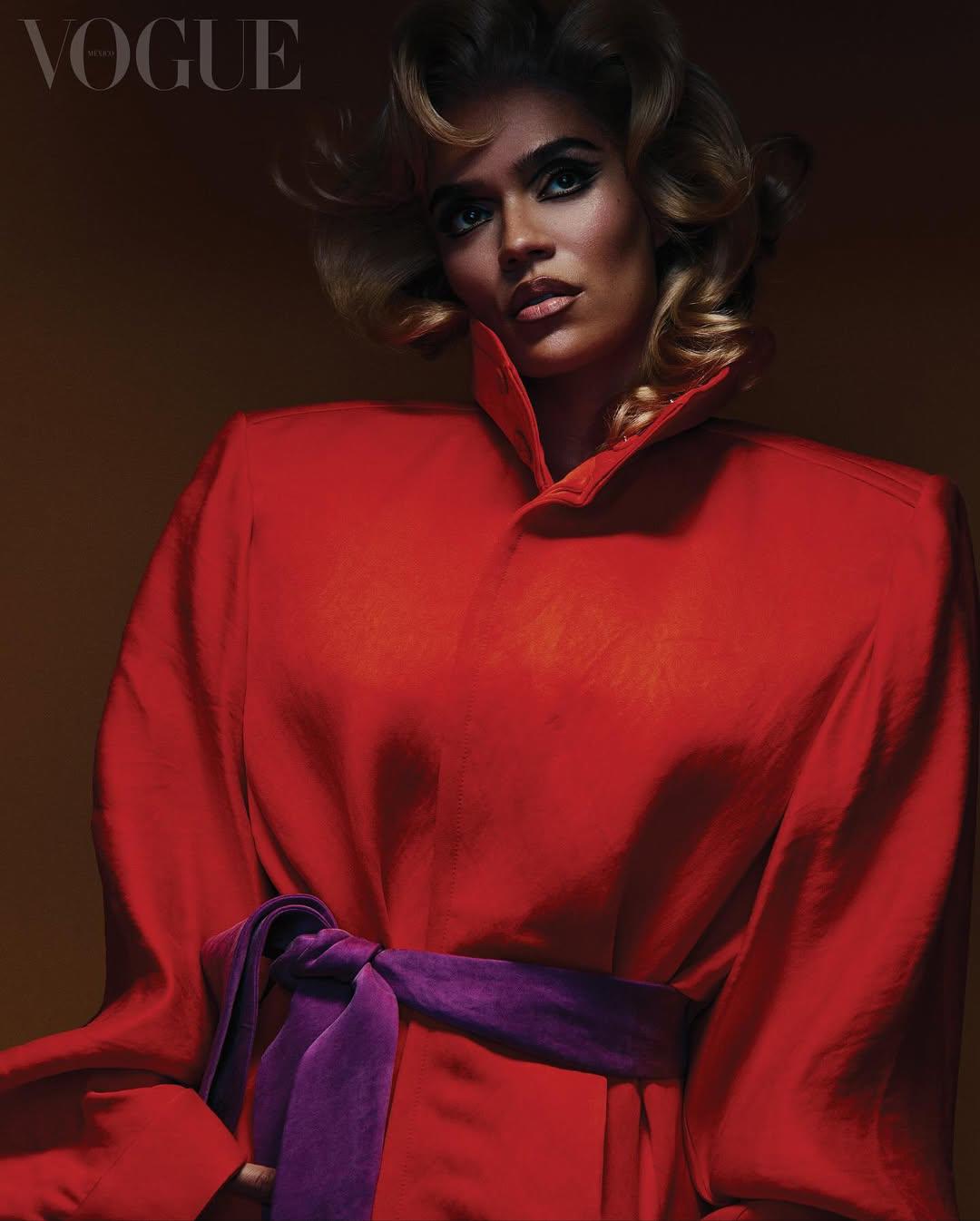 Karol G en la portada de Vogue México y Latinoamérica: Una versión de mí que vive en otro tiempo