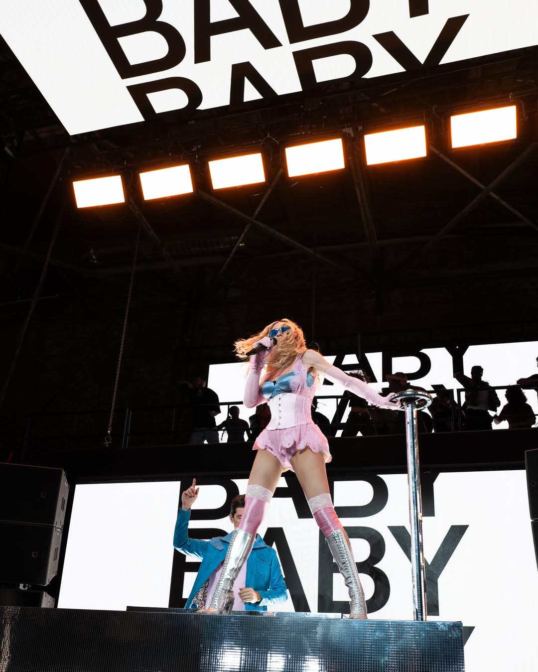 Madonna presenta ‘Confessions II’ con un concierto sorpresa en Times Square