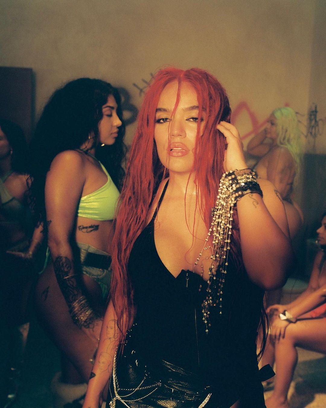 Karol G desata polémica con su nuevo video “Gatúbela” junto a Maldy