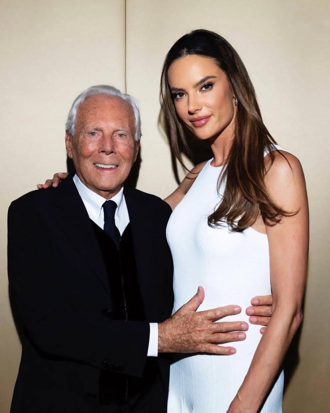 Naomi, Demi Moore, Julia Roberts y otras famosas lloran la muerte de Giorgio Armani