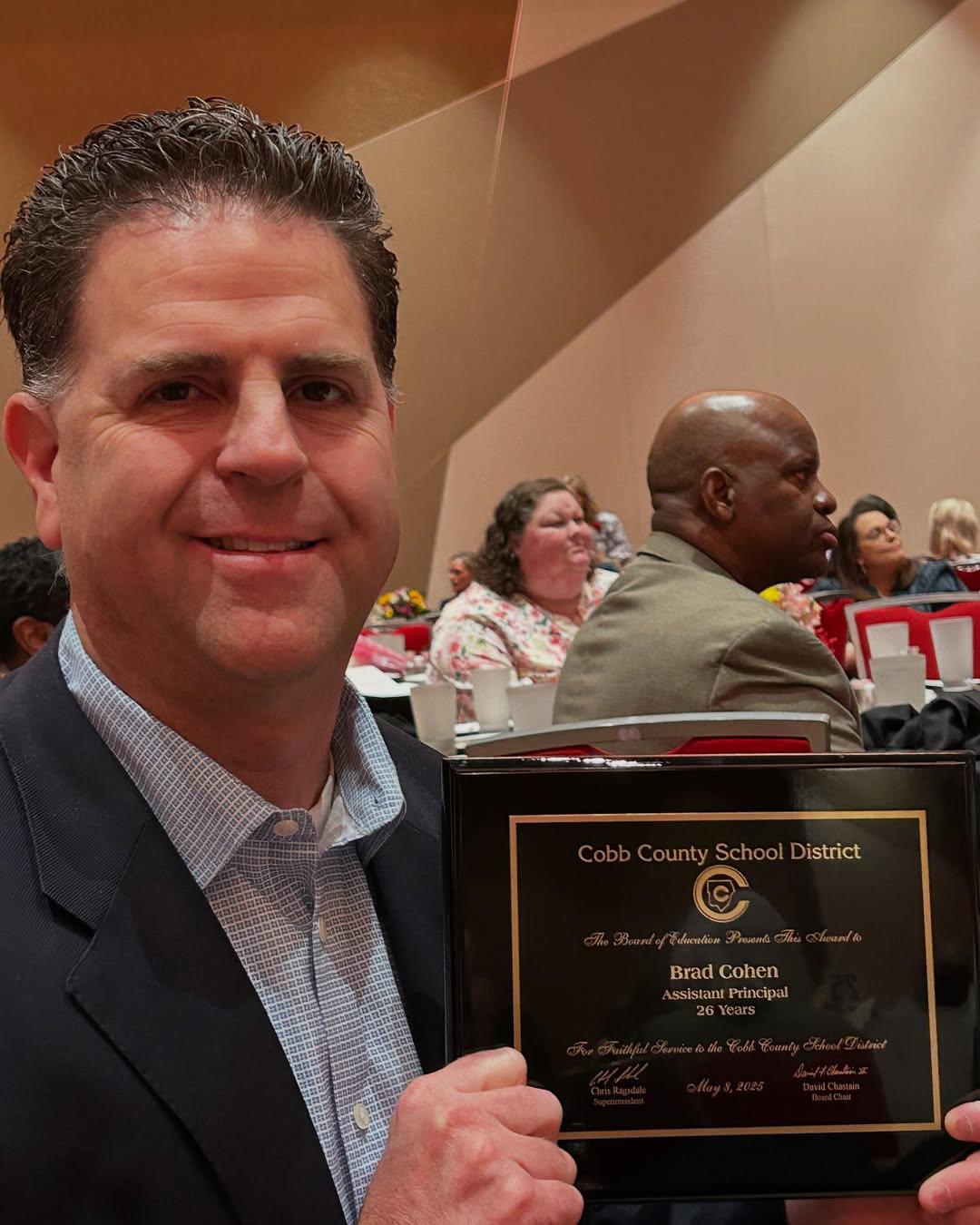 Famosos con síndrome de Tourette y su legado público