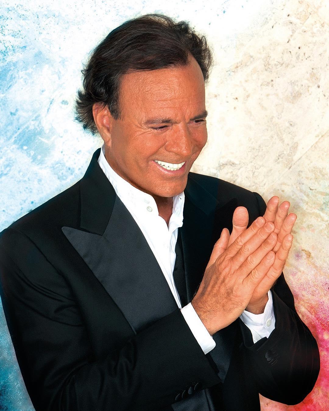 Julio Iglesias, truhán y señor de la música, cumple 80 años